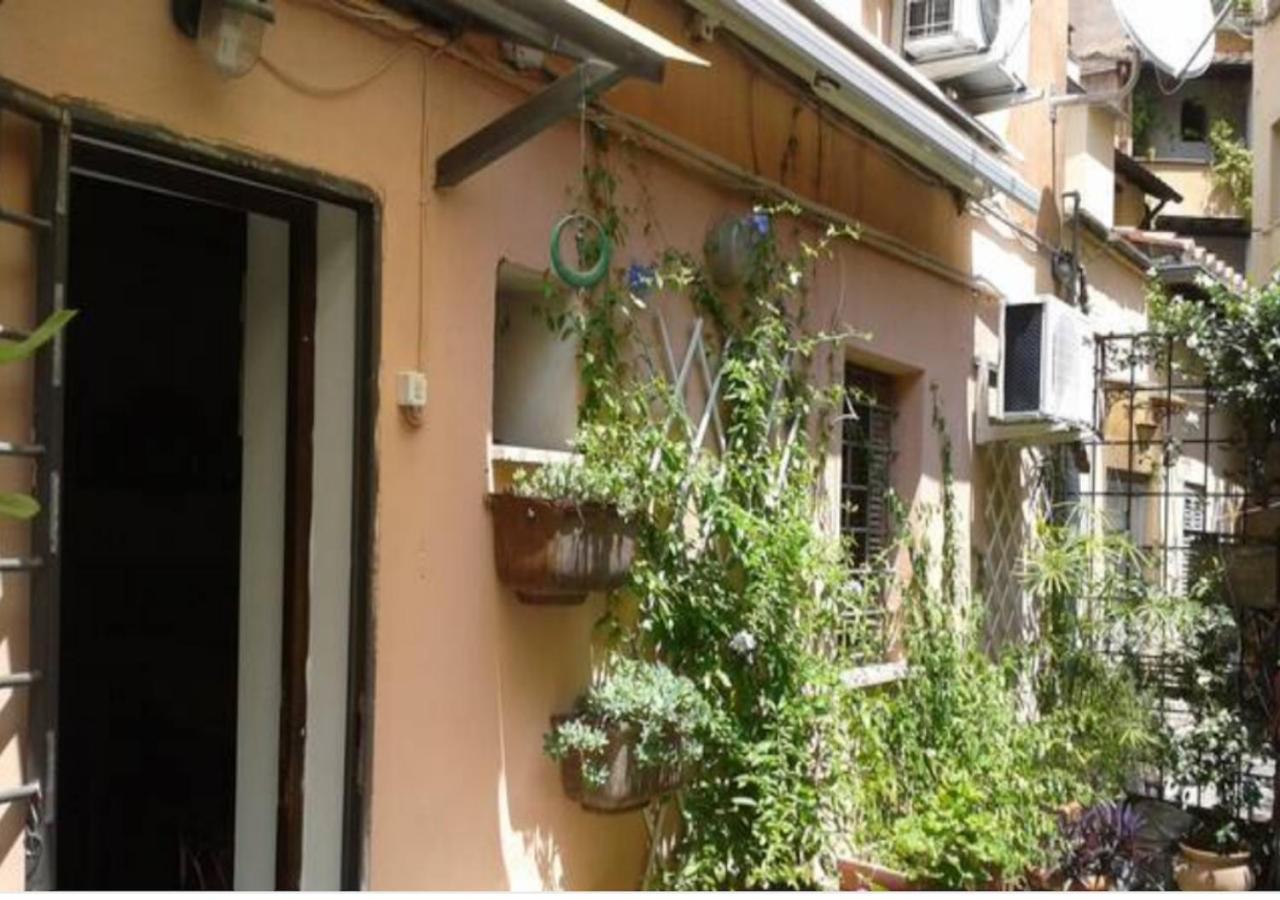 Independent With Garden Heart Of Trastevere John Cabot Рим Экстерьер фото