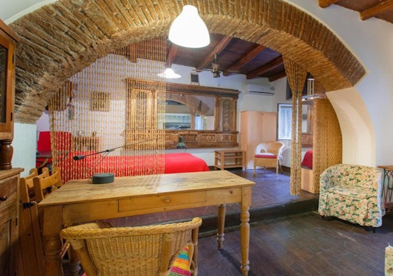 Independent With Garden Heart Of Trastevere John Cabot Рим Экстерьер фото